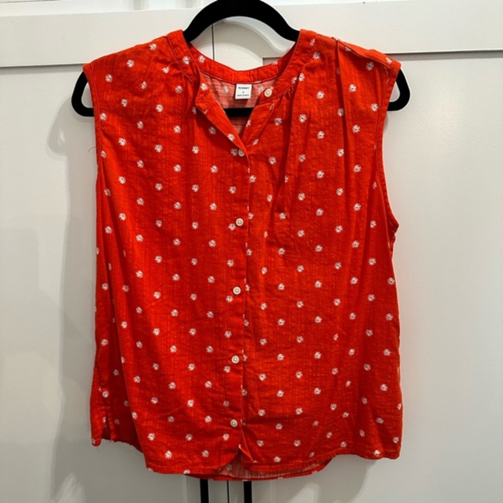 OLD NAVY women’s Sleeveless blouse